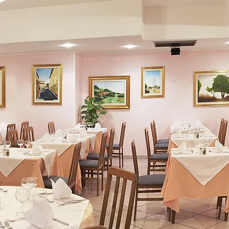 Otel Majore