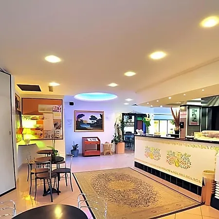 Majore Hotel 4*
